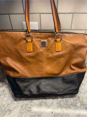 Dooney & Bourke Two Tone Brown Black Leather Large Tote Shoulder Bag